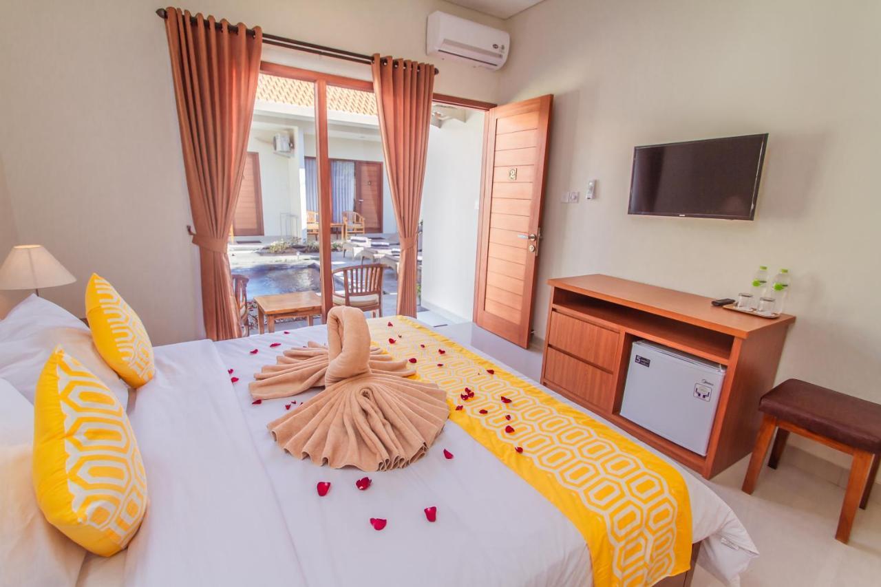 Cening Ayu Guest house 2*