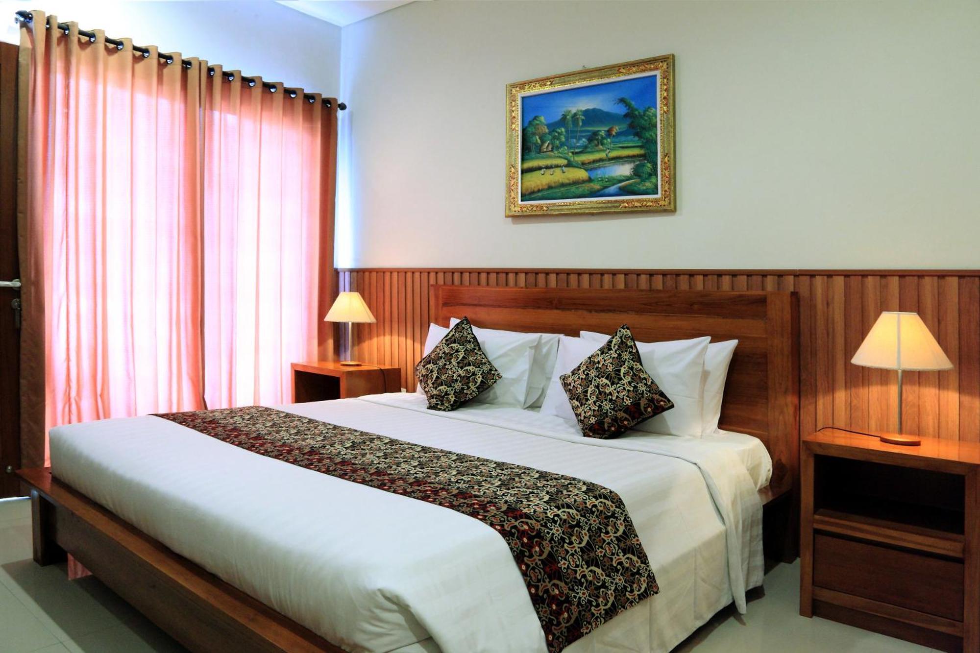 Cening Ayu Guest house 2*